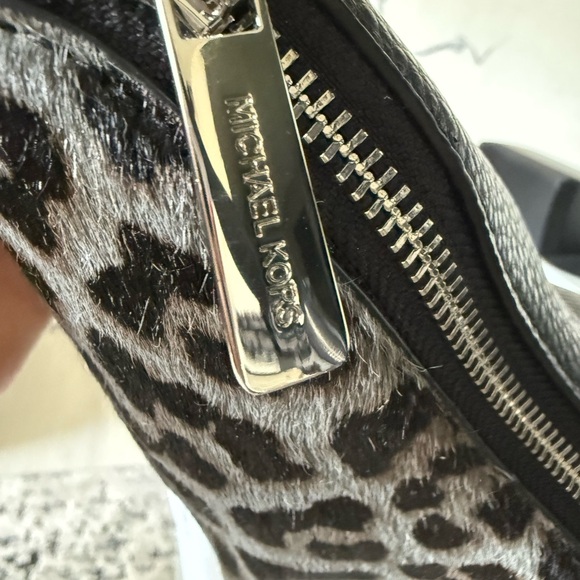 Michael Kors Nayla MD Hobo Leopard-Print Bag - Black & Gray - Picture 3 of 6